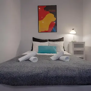Ελέγξτε τη διαθεσιμότητα